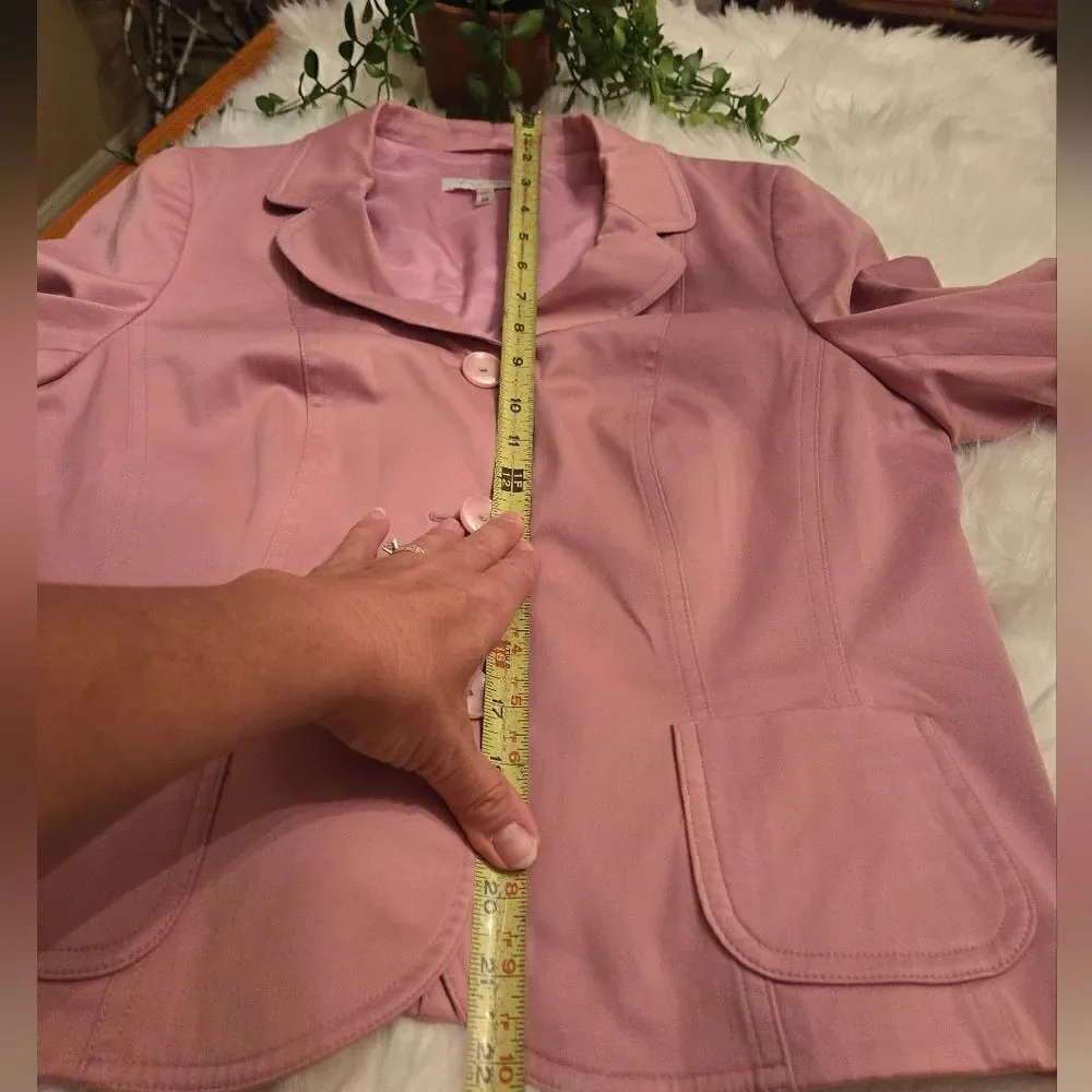 Escada women's blazer size 40 pink